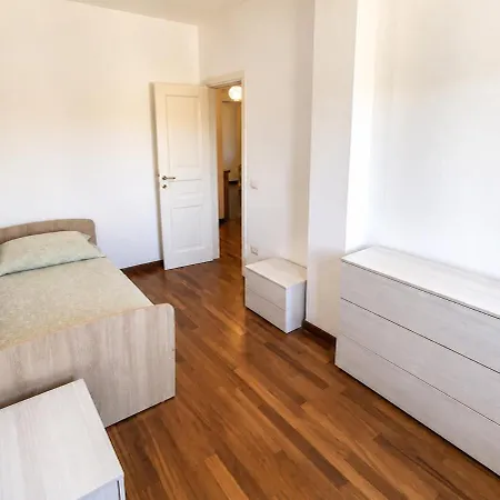 Modern Penthouse In The Center Of Appartamento Tempio Pausania
